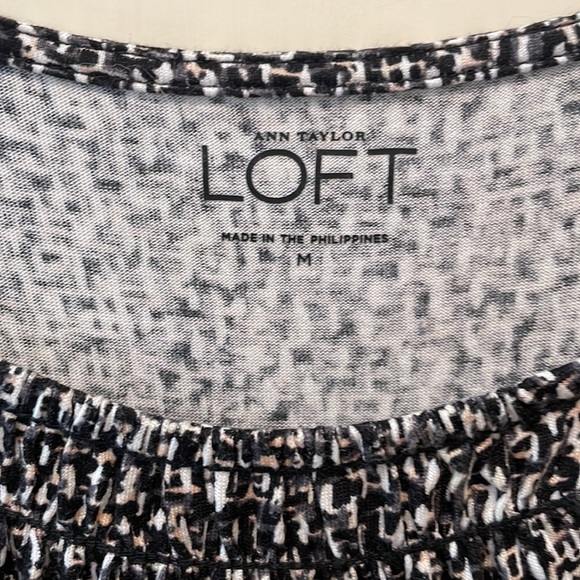 LOFT sleeveless top - Picture 5 of 10